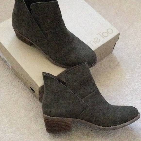 NIB Me Too Zest Bootie in Moss Suede - Picture 4 of 8
